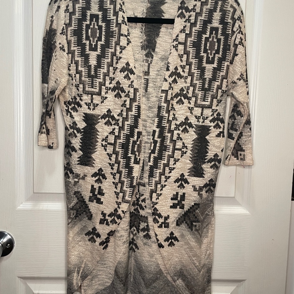 Ginger G Black and Cream Patterned Sweater